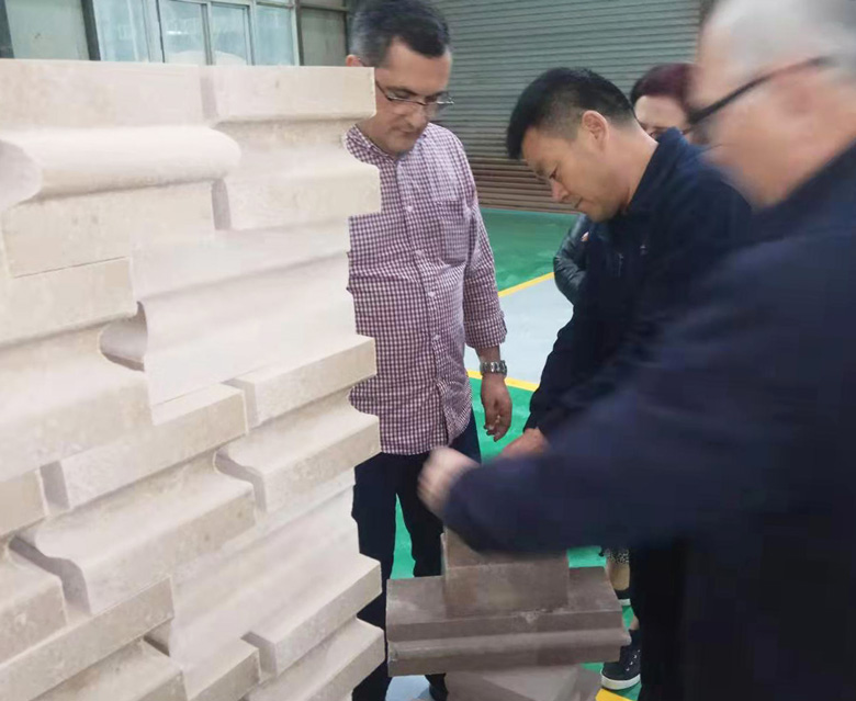 Customers from Brazil Confirmed the Refractory Fire Bricks in Kerui Factory