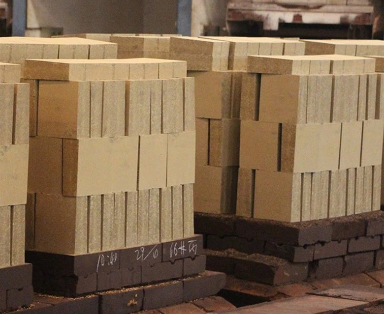 Kerui Forsterite Bricks in Factory