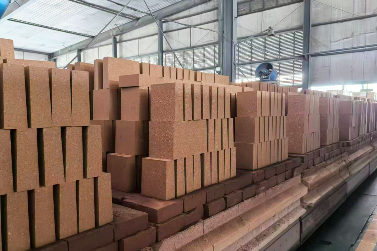 Magnesia Alumina Spinel Bricks At Kerui Factory