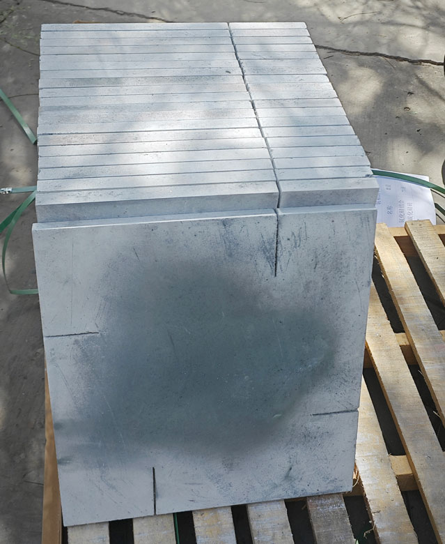 Kerui Nitride Bonded Silicon Bonded Sic Plates Shipped To Pakistan in 2024