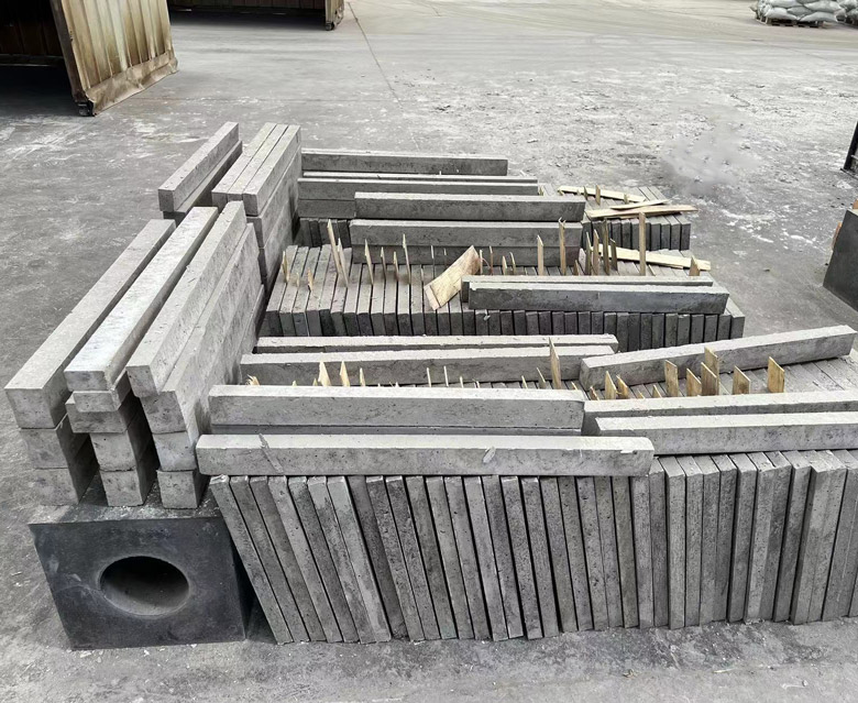 Delivery of Refractory Precast Shapes