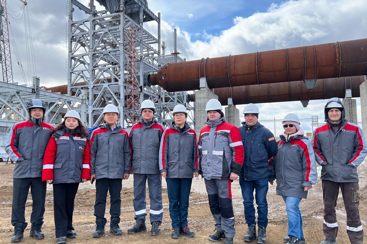 Kerui Refractory Provides Technical Guidance at Site