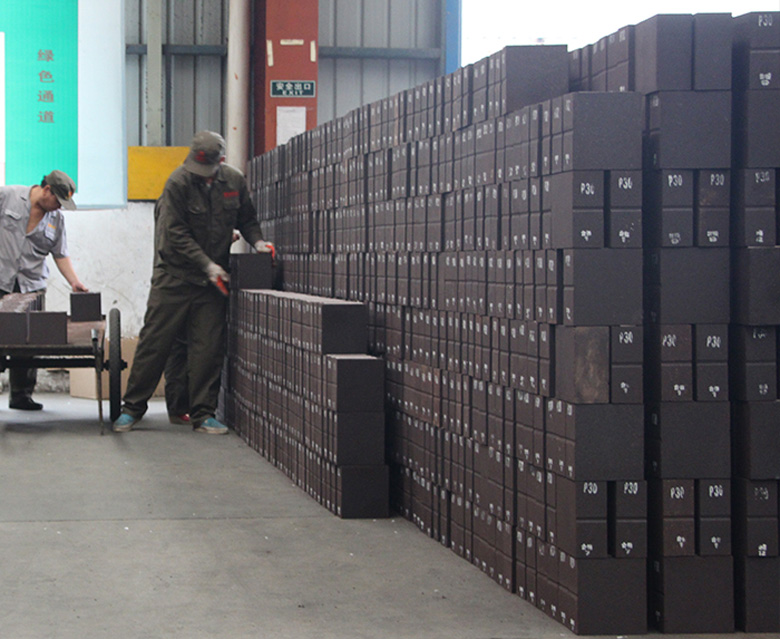 Kerui Magnesia Chrome Brick at Factory