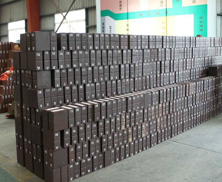 Kerui Magnesia Refractory Bricks in Stock