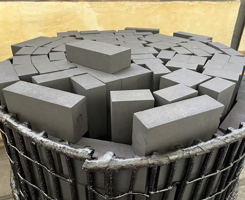 Delivery of Kerui Anti Corrosion Carbon Bricks to Morocco