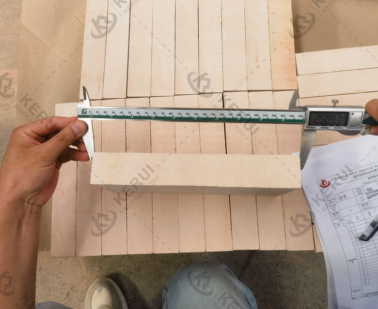 Kerui Fireclay Insulation Bricks In Transit To Turkey In May 2025