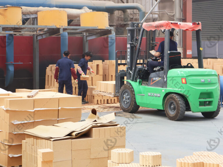Shipment of 65% High Alumina Bricks to Vietnam in June 2025