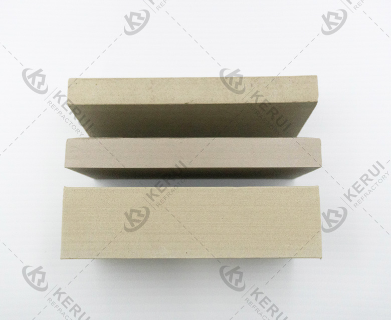 Different Sizes of Acid Resistant Bricks