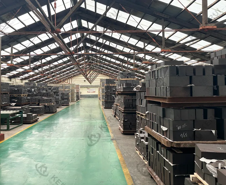 Kerui Magnesia Chrome Bricks at Factory