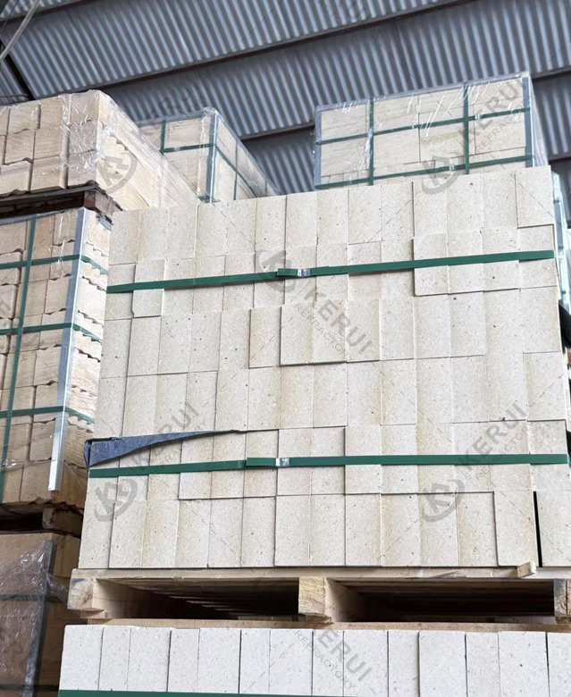 82% High Alumina Bricks at Kerui Factory