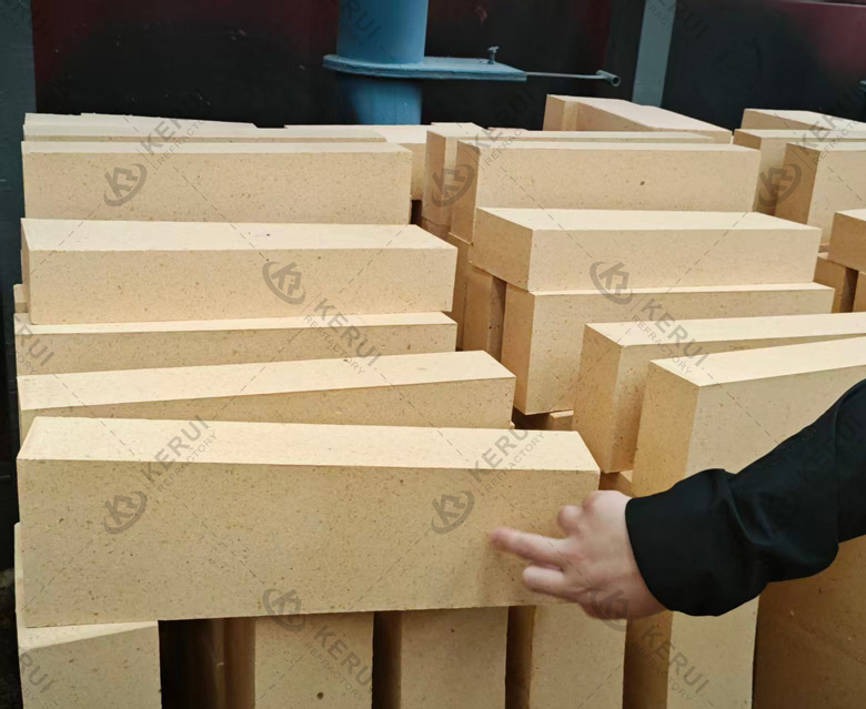 65% High Alumina Aex Refractory Bricks to be Used in the Incenerator Shipped to Indonesia in 2025