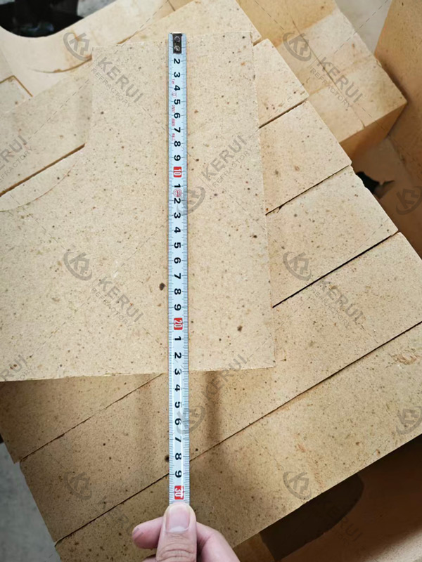 Kerui 65% High Alumina Corner Refractory Bricks to be Used in the Incinerator in Indonesia