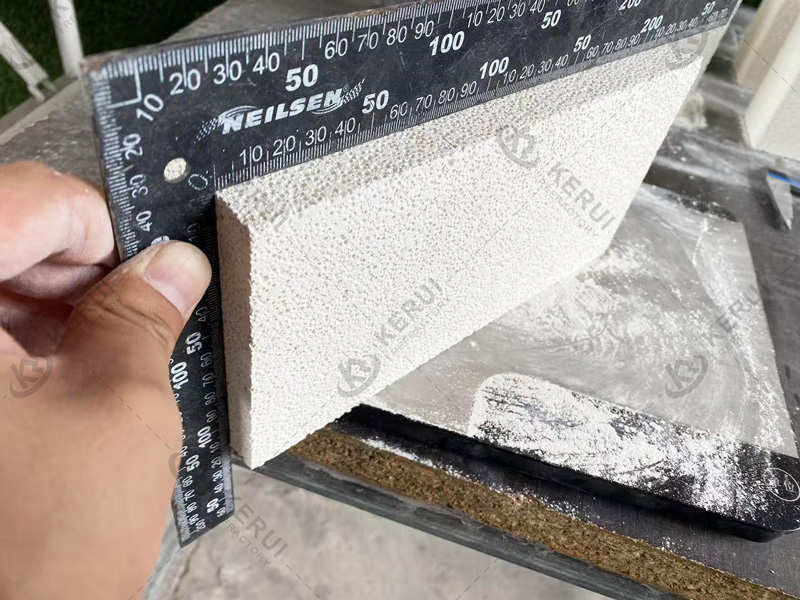 Checking of Kerui Mullite Insulation Bricks Shipped To Tanzania In September 2025
