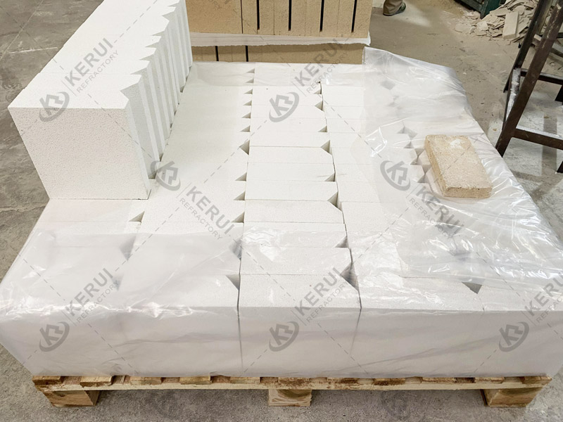 Kerui JM28 Mullite Insulating Refractory Bricks Shipped to Malaysia in 2025