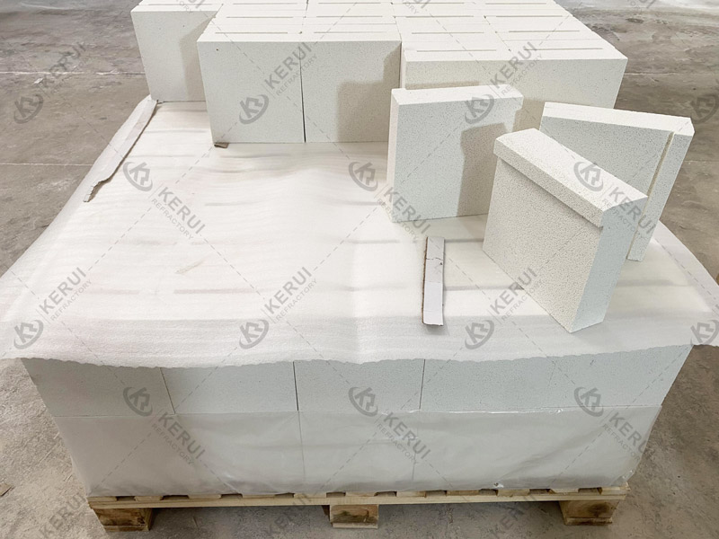Kerui JM28 Mullite Insulation Refractory Bricks to be Exported to Malaysia in 2025