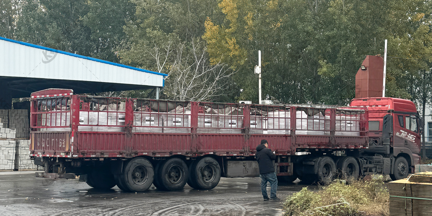 Delivery of the Second Batch Of Acid Resistant Tiles to Vietnam In November 2025